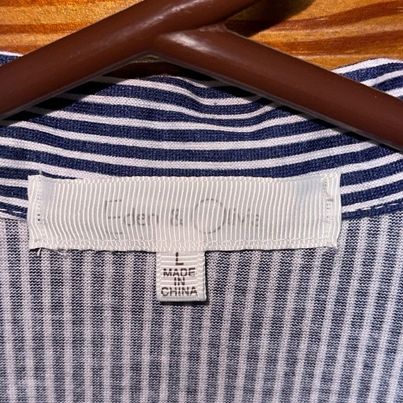 Eden & Olivia blue with white vertical striped size XL button down shirt - Picture 2 of 7